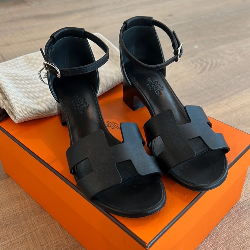Hermes Encens 50 Sandals in Black